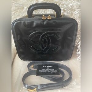 Chanel ⭐️Vintage Patent Leather Vanity Case Crossbody Shoulder Bag⭐️W/card & COA